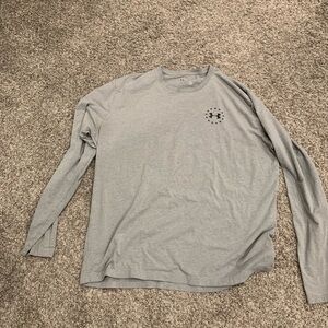 Under Armour Men's Light Gray Long Sleeve Tee